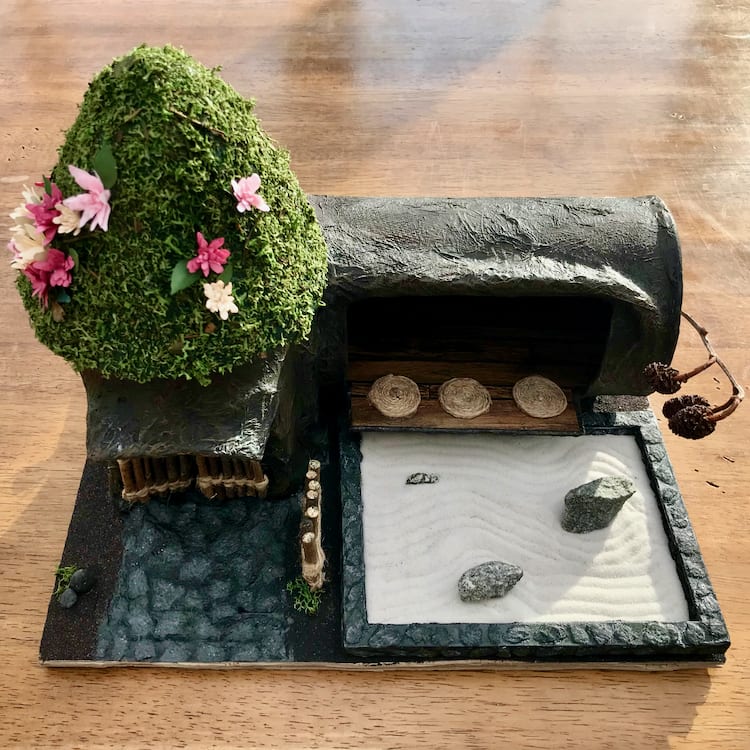 Model Zen Dojo. The roof was created using Finland Moss and handmade paper flowers.